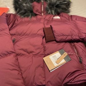Dealio down crop jacket, Northface Waist length